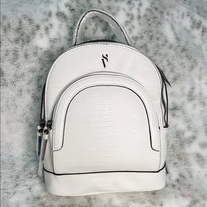 NWT Mini Backpack Simply Vera Vera Wang White